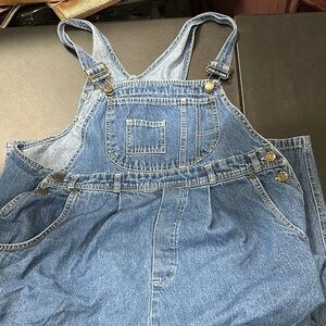 402.   Zero 2 nine maternity size small